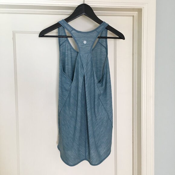 Lululemon Essential Tank in Heathered Persian Blue - Picture 3 of 11